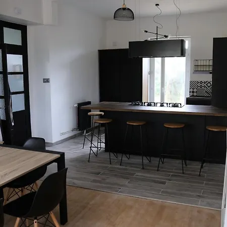 빌라 Maison De 100 M2 Equipee De 4 Chambres.