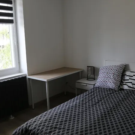 빌라 Maison De 100 M2 Equipee De 4 Chambres. *